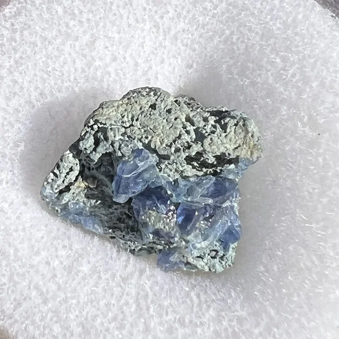 Benitoite, & Crossite
