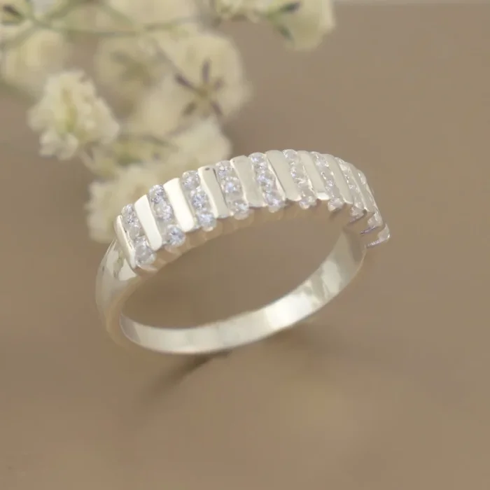 Channel Set Ring