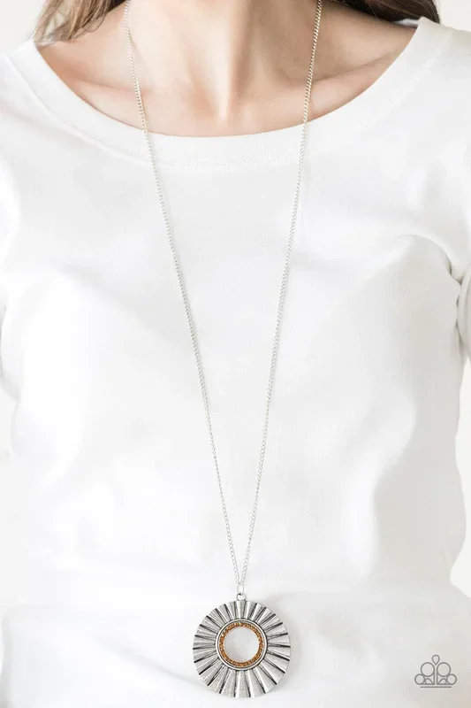 Chicly Centered Brown Necklace – Jewelry by Bretta