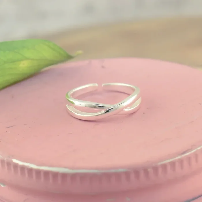 Criss-Cross Toe Ring