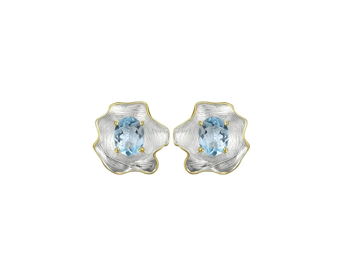 Curled Leaf Stud Earring