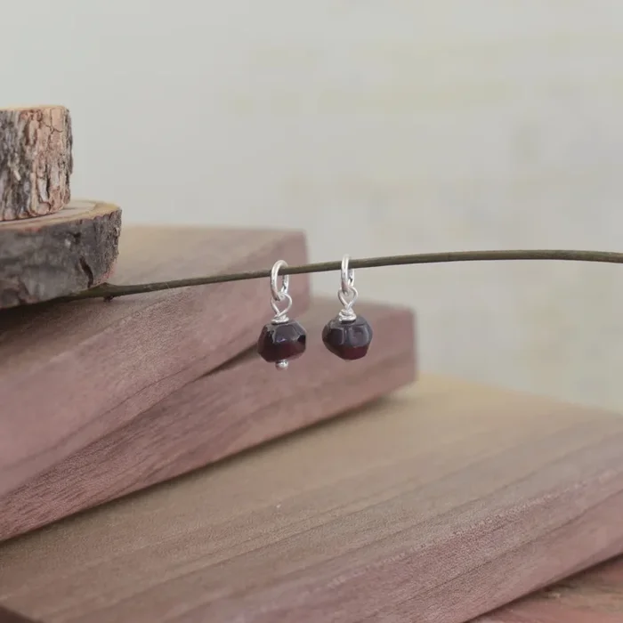 Embellish My Earrings – Garnet Glam