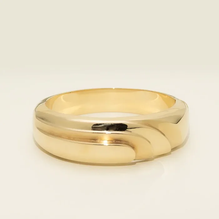 Estate Bangle Bracelet in 14kt Yellow Gold