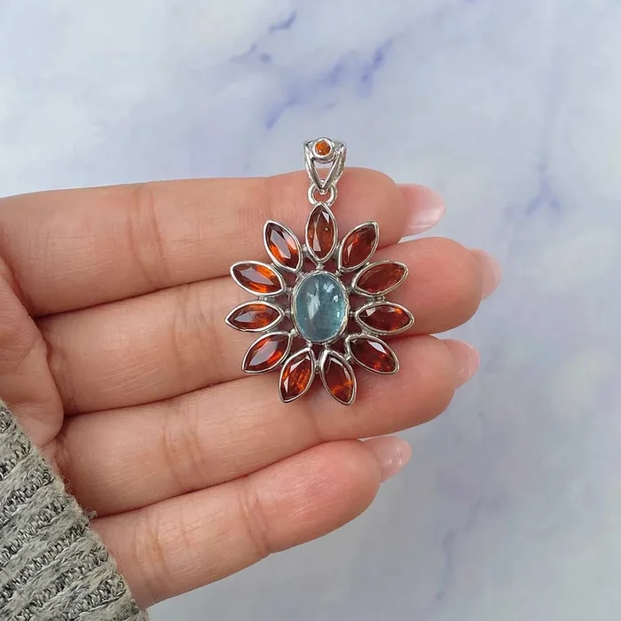 Green Kyanite Pendant-(KYN-CCP-33-G.)