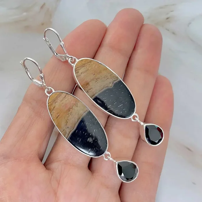 Plumroot Agate Earring-(PTJ-E-3.)