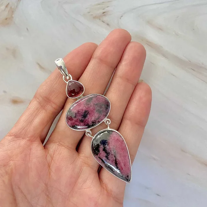 Rhodonite Pendant-(RDN-P-32.)