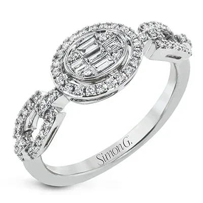 Simon-set Halo Fashion Ring in 18k Gold with Diamonds
