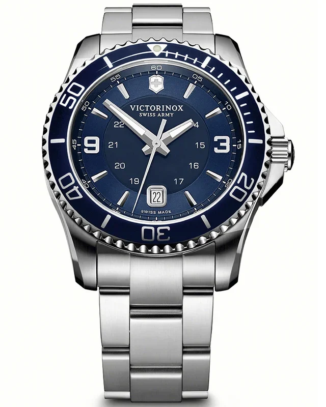Victorinox Men Maverick Round Blue Watch 241602